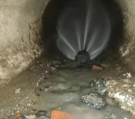 张金镇市政管道清淤